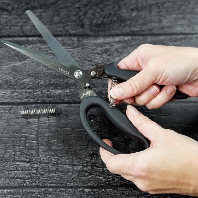 Tim Holtz Tonic Studios 9.5 inch Recoil Scissors