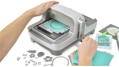 FÖRBESTÄLLNING - Sizzix Big Shot Machine Starter Kit