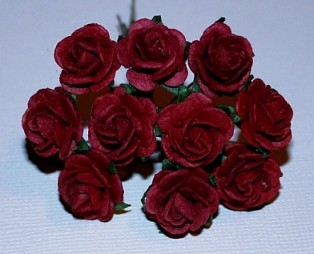 10st Small Paper Roses deep red ca 1cm
