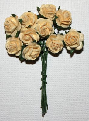 10st Small Paper Roses light gold buff ca 1cm