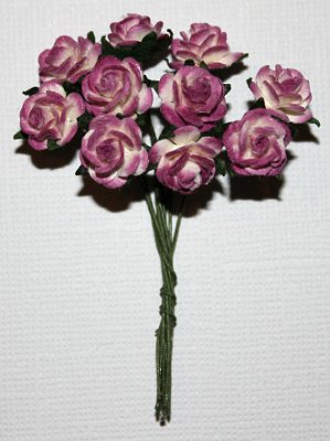 10st Small Paper Roses 2tone light purple ca 1cm