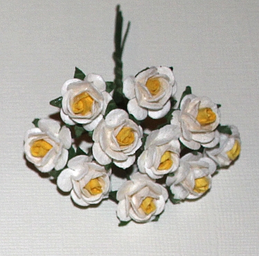 10st Paper Roses ca 15mm 2tone white yellow